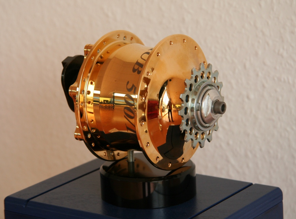 24 carat gold plated SPEEDHUB with the Serial Nr. 111.111